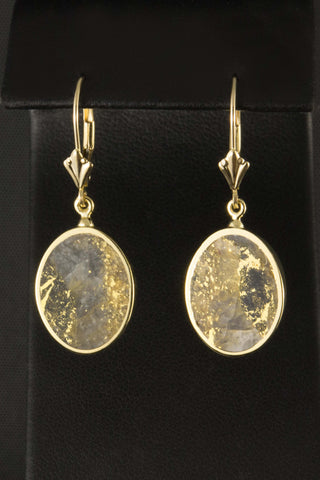 Gold in Quartz Oval Earrings in 18kt Gold