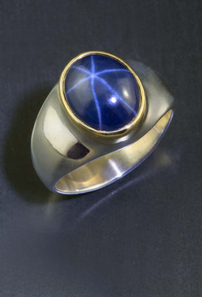 Star Sapphire Ring in 18kt Yellow Gold and Sterling Silver